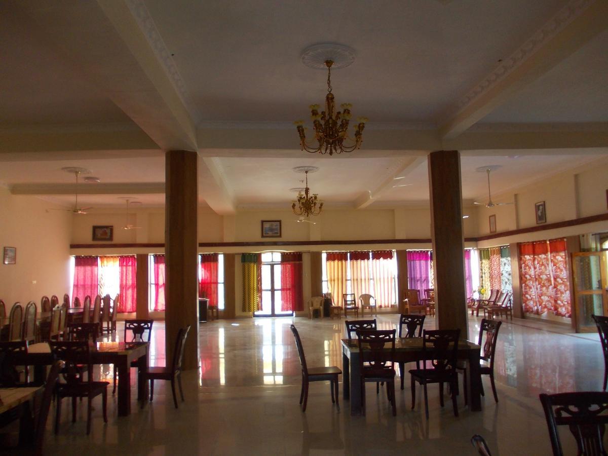 Adb Rooms Ashoka Resort Tāla Εξωτερικό φωτογραφία